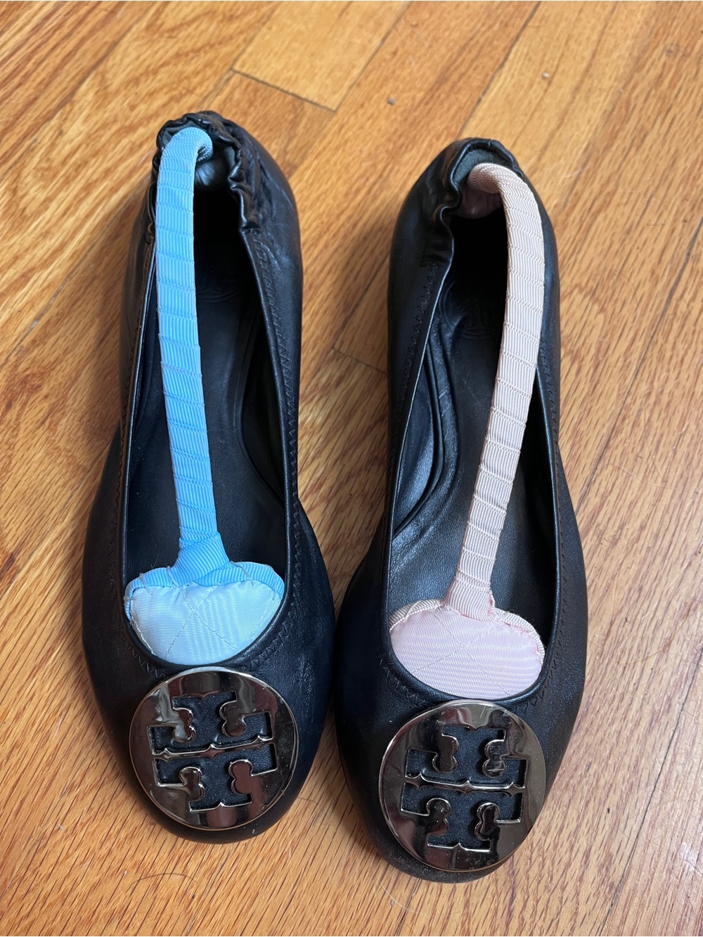 Black Leather Women's Ballet Flats with Metallic Logo Accent - Black